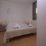 Dagulo * Primošten